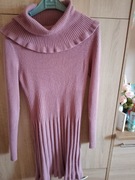 Sukienka z dzianiny. Rozm. M/L. Kolor róż/fiolet