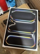 Pudełko iPad Pro 13 m4 256gb