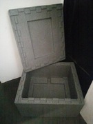 Duże solidne termobox lodówka turystyczna ogrodowa 74x64x49 grubość 6cm 