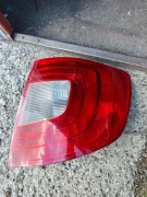 Lampa skoda SuperB 2 kombi