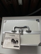 Kuferek na kosmetyki z uchwytem 25x17x17.5 cm srebrny