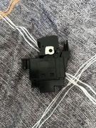 Przycisk hamulca ręcznego Renault Laguna 3