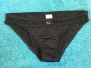 Czarne koronkowe majtki rozmiar S jak nowe