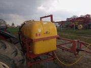 Opryskiwacz  polowy zawieszany ciągnikowy  800 l 15 m 
