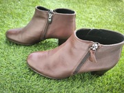 Piękne brązowe botki firmy Ecco