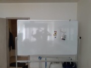 Biała tablica magnesowa 