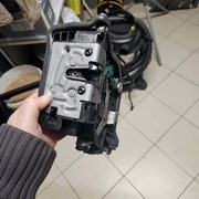 Zamek od drzwi lewych tylnych BMW X2 F39