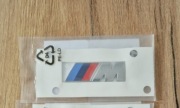 Oryginalny Emblemat BMW M Logo Błotnika OE 51148058881 – 1szt.