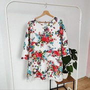 Sukienka biała w kwiaty 40 L koronka floral kolorowa