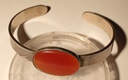 Bransoleta srebrna z kamieniem karneolu D.Davies