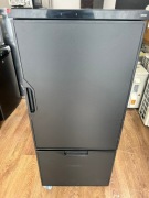 Lodówka kompresorowa 12V do zabudowy THETFORD T2175C powystawowa