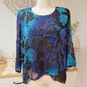 Bluzka czarna w kwiaty niebieskie L rękaw 3/4 luźna lekka