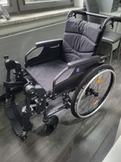 Wózek inwalidzki lekki,  dużo funkcji 