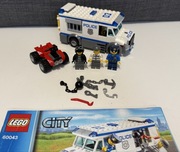 LEGO City 60043 Policyjny transporter więźniów, komplet z instrukcją