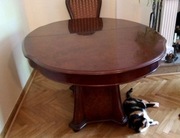 Stół z krzesłami, styl włoski.