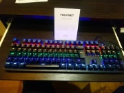 Nowa podświetlana mechaniczna klawiatura przewodowa TECKNET EMK01707