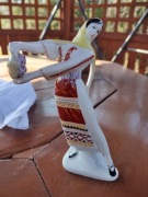 RUMUŃSKA  FIGURKA KOBIETY, WYSOKOŚĆ 20 cm, SYGNOWANA