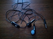 Słuchawki przewodowe z pilotem 3.5mm jack