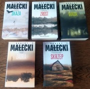 Robert Małecki - cykl BERNARD GROSS  5 tomów  (stan bdb)