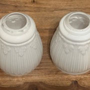 Klosze szklane PRL Białe Szkło Opalowe 11 cm Otwór 4 cm