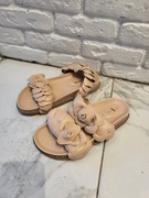 Klapki damskie bezowe