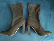 Botki na słupku Kazar 