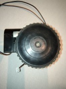 Zespół silnika prawego koła Medion