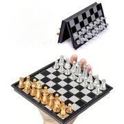 Mini szachy magnetyczne