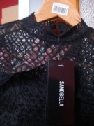 Nowa czarna koronkowa bluzka z metką Sandbella