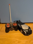 Zdalnie sterowany samochód 