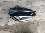 Lampa przód prawa  golf VII Xenon skrętny 5G1941752 uszkodzona 