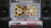Kasetę z szpulkami.TDK.(kolor złoty, srebrny lub biały).Reel to Reel.
