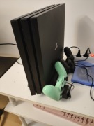 Play Station 4 PRO