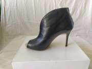 Włoskie botki damskie OVYE rozm.39, czarne ze złotymi alementami