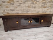 Komoda w stylu kolonialnym