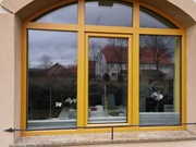 Okno plastikowe w kolorze sosna oregońska 