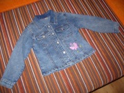 Kurtka jeansowa z różowym motylem