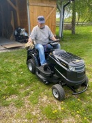 Traktorek-kosiarka Alpina AT4 84 A szer. koszenia 84 cm 5,8 kW