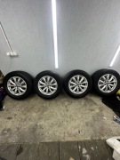 Koła oryginalne Audi komplet Idealny stan opony+alufelgi