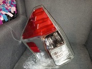 Lampa lewa toyota prius plus 