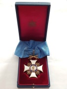 Niemcy; Württemberg; Order Fryderyka, Krzyż Komandorski z Mieczami w etui.