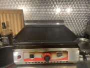 Grill gazowy,płyta żeliwna , Burger 