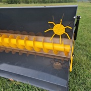 Łyżka ze ślimakiem 350 do pobierania i zadawania paszy 1,6m