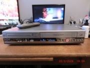 Nagrywarka DVD/VCR Philips z pilotem.