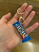 M&Ms niebieski brelok zawieszka