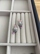 Srebrne kolczyki króliki z wiszącym różowym kryształkiem 925