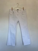 Białe rozszerzane jeansy z cekinami M&Co 46 bootcut plus size