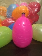 Jajko na wodę śmigusówka Wielkanoc psikawka