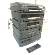 Wieża stereo Akai pilot magnetofon tuner Cd gramofon 2x45W 6-16om surround 