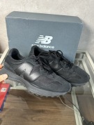 New Balance 327 - rozmiar 42